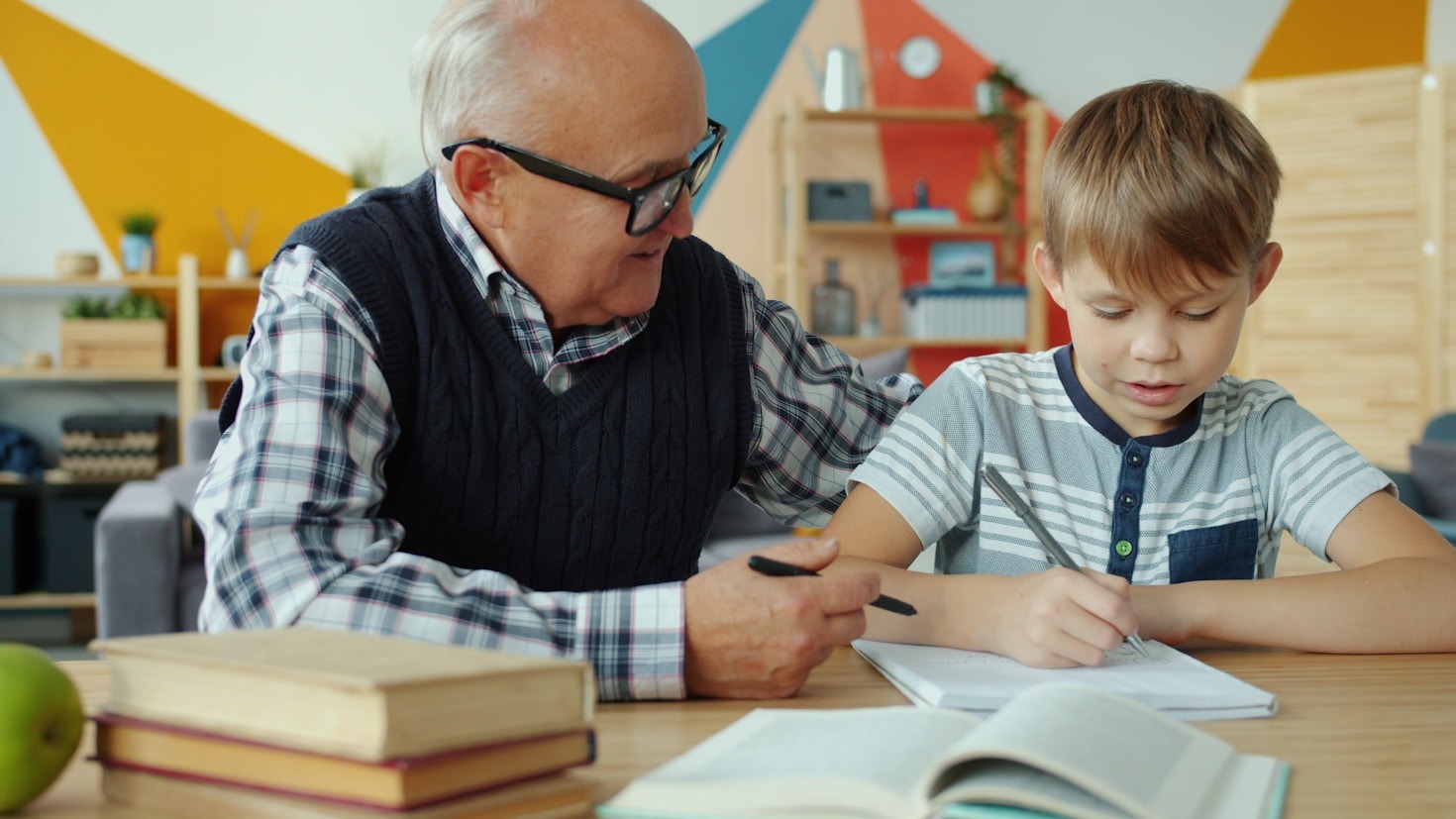 Avances tangibles en la educación gracias a la IA